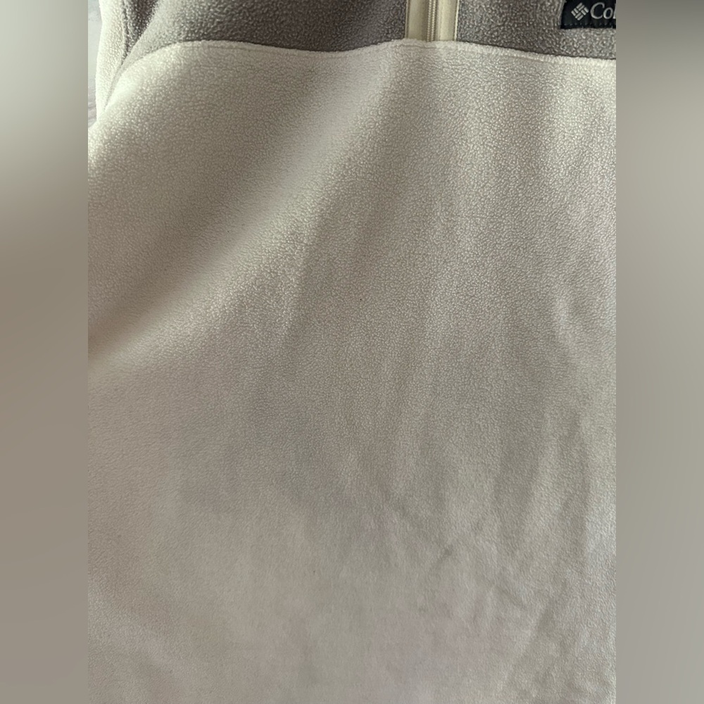 Columbia Quarter Zip - Picture 3 of 6